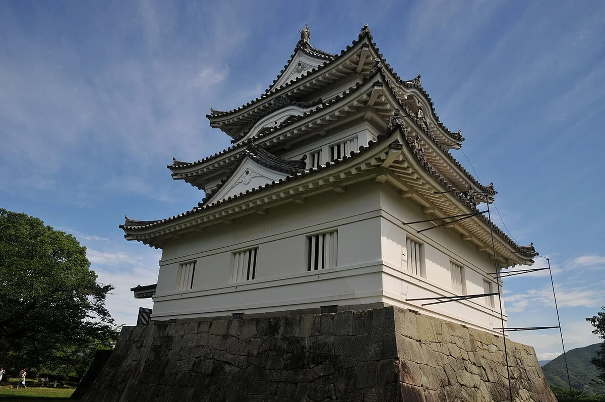 Uwajima Castle keep above its stone base
